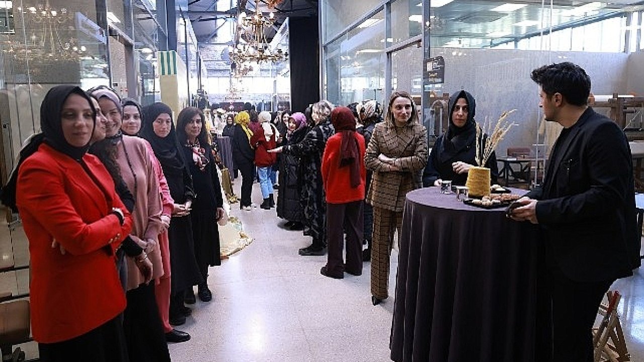 Moda Akademisi'nde ilk mezunlar ilk sergilerini açtı