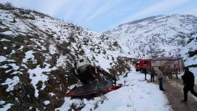 Muş’ta park halindeki vinç 700 metrelik uçurumdan yuvarlandı