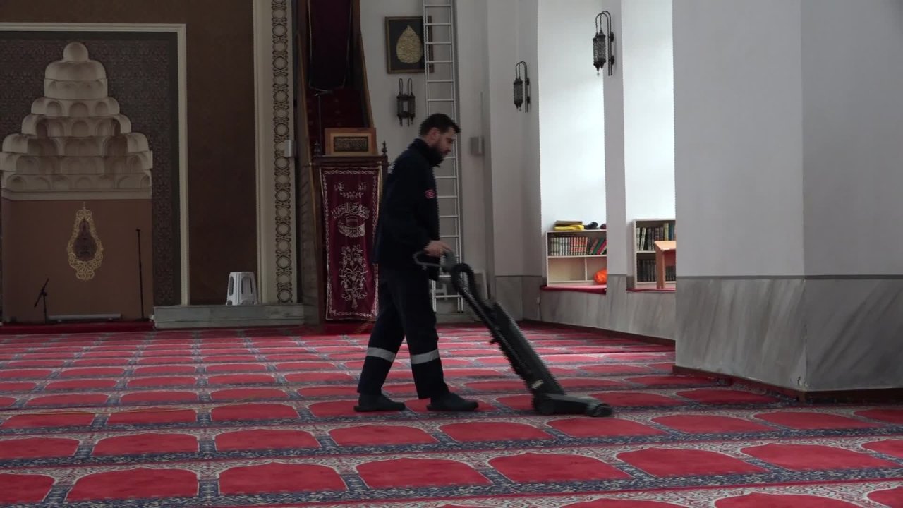 Osmangazi’deki camiler, Ramazan ayına hazırlanıyor