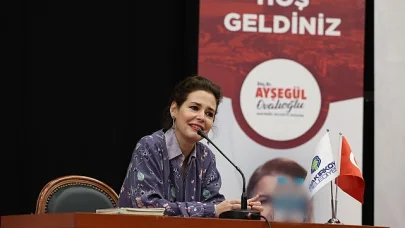 Pelin Batu: Işıkla ve Bilimle Birbirimize El Vermemiz Çok Önemli