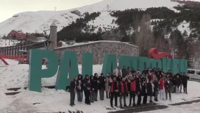 Polis "Gelecek Biziz" ile gençlere ulaştı