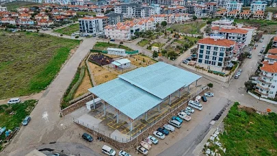 Seferihisar Belediyesi, Karakayalar Pazar Yeri'ni hizmete açıyor.