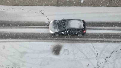 Tatvan yeniden beyaza büründü