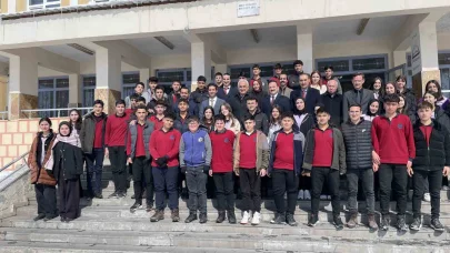 Vali Çakır Malazgirt Fen Lisesi öğrencileriyle buluştu