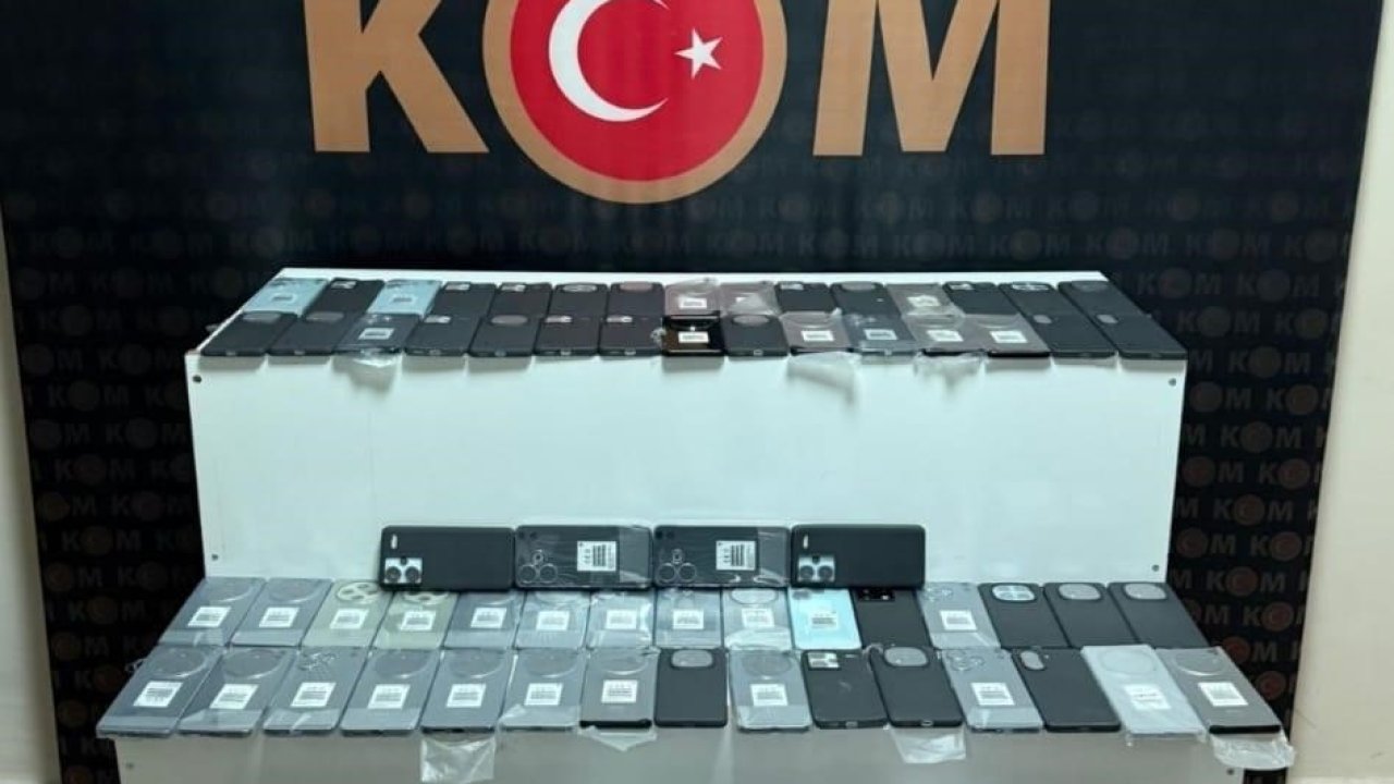 Van’da 1 buçuk milyon TL değerinde kaçak cep telefonu ele geçirildi