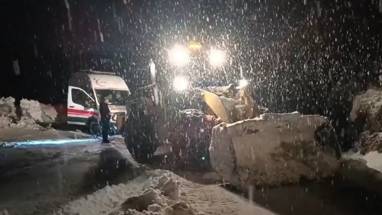 Yüksekova’da ekipler koah ve astım hastası için seferber oldular