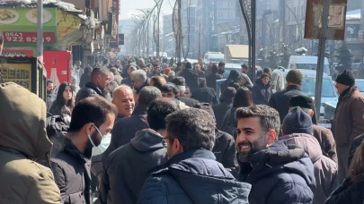 Yüksekova’da Ramazan yoğunluğu başladı