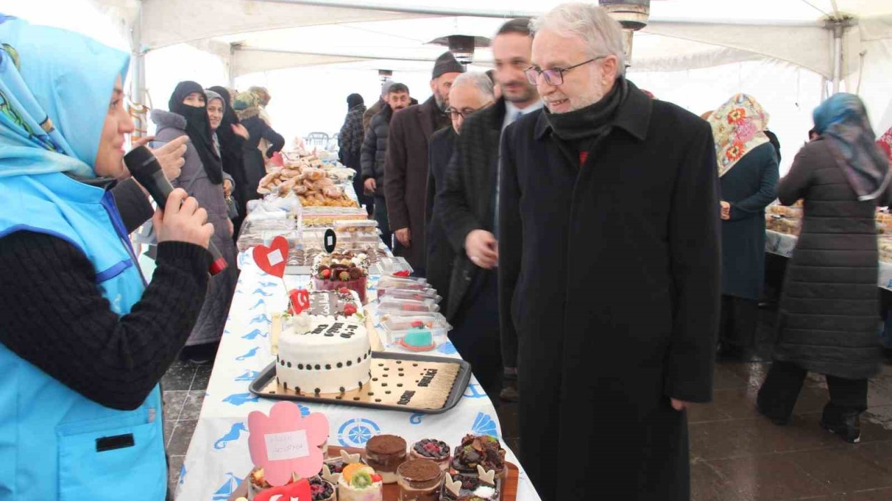 Yürekler hayır için buluştu