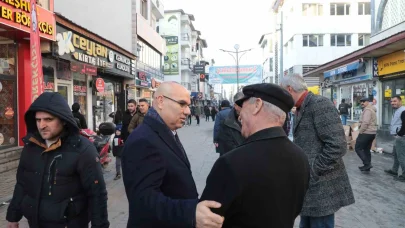 Ağrı Valisi Koç, Ramazan’da esnaf ve vatandaşlarla buluştu