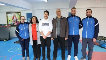 Aydın Büyükşehir Belediyesi Otizm Spor Merkezi Öğrencisi Onur Efe, üniversiteli oldu