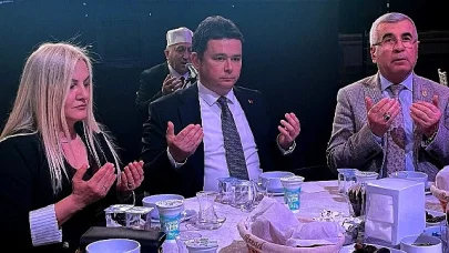 Başkan Aydın muhtarlar ve meclis üyelerine iftar verdi