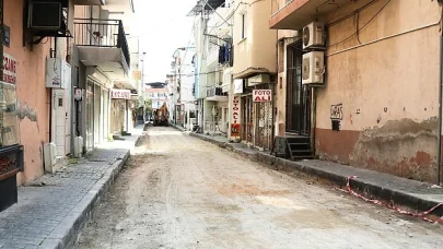 Bayraklı'da yol yenileme seferberliği