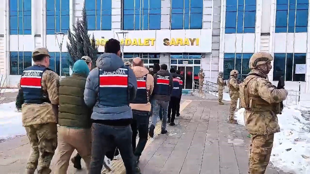 Bingöl’de örgüt kurma ve uyuşturucu operasyonu: 5 tutuklama