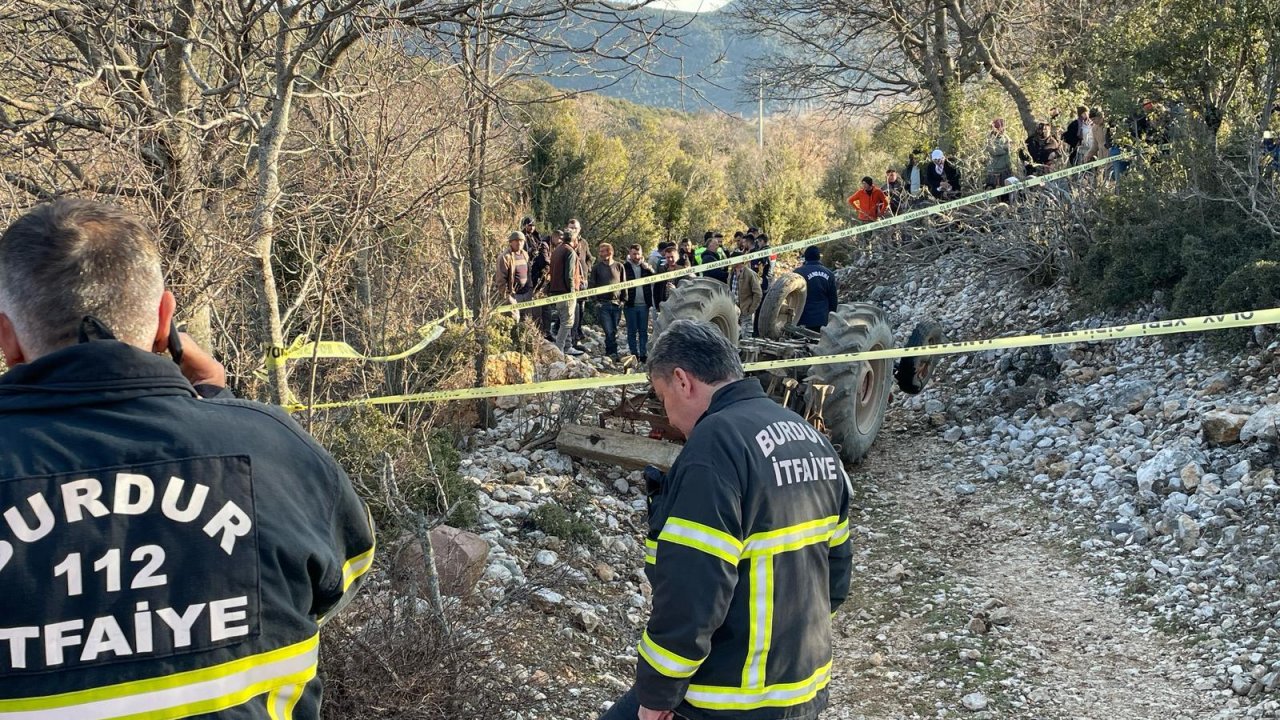 Burdur’da devrilen traktörün altında kalan yaşlı adam hayatını kaybetti