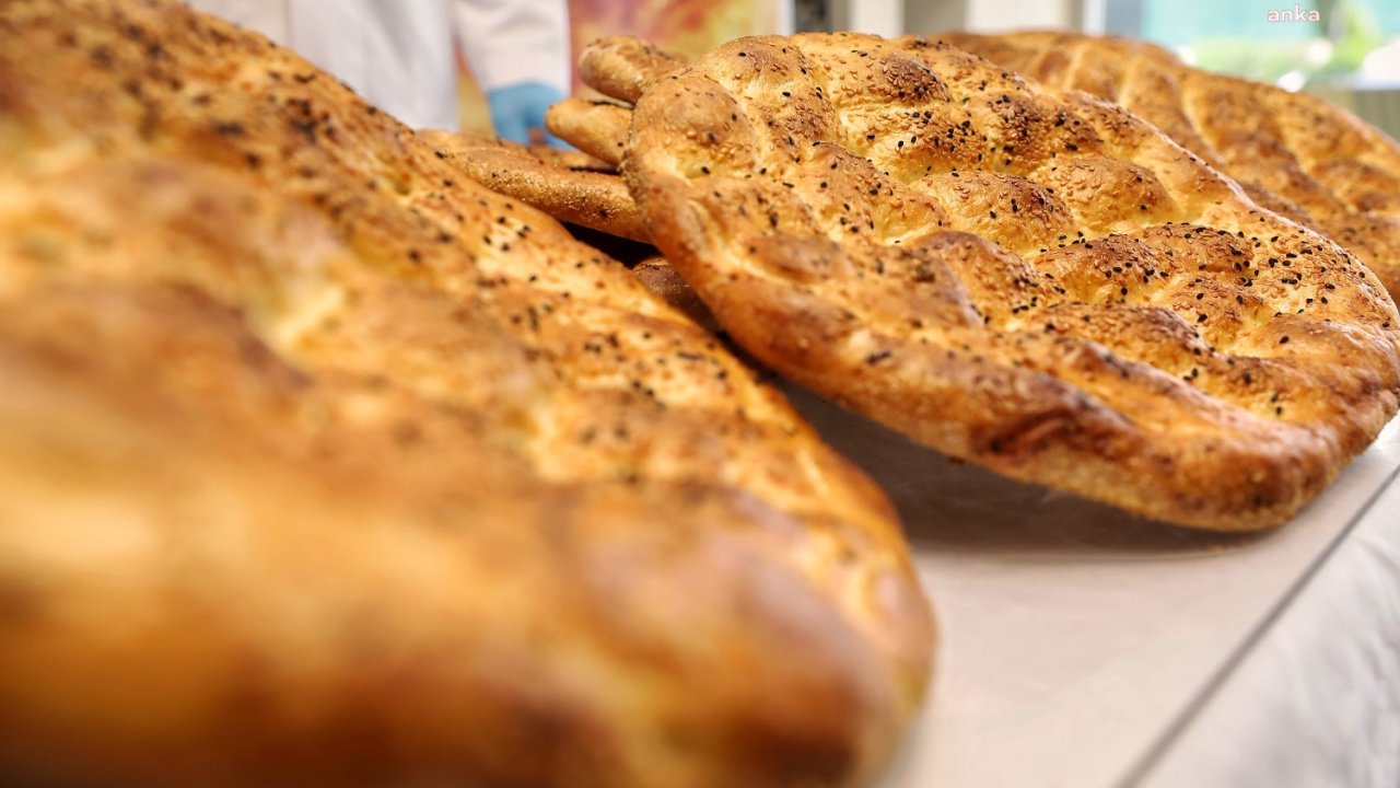 Bursa’da 450 gramlık BESAŞ Ramazan pidesi 20 TL’den satılacak