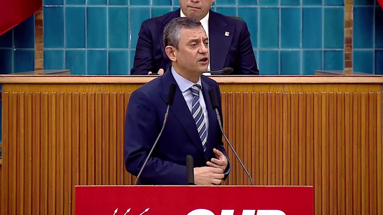 CHP grup toplantısı... Özgür Özel: "Güllacın 2018 maliyeti 25 liraymış. Bugünkü maliyeti yüzde bin 320 artışla 355 lira"