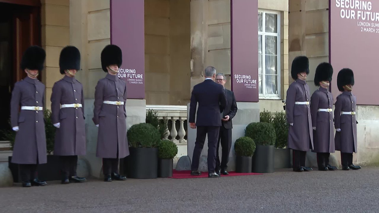 Dışişleri Bakanı Hakan Fidan, Londra'da düzenlenen Ukrayna konulu toplantıya katıldı