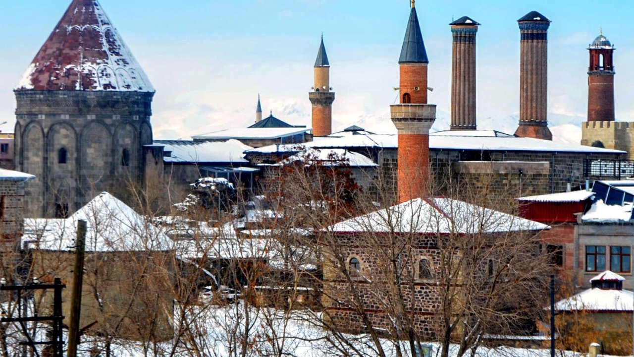 Erzurum’da bebeklerde Asel ve Alparslan ismi revaçta