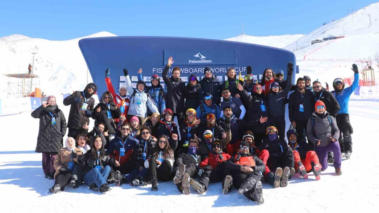 FIS Dünya Snowboard Kupası Erzurum’da tamamlandı