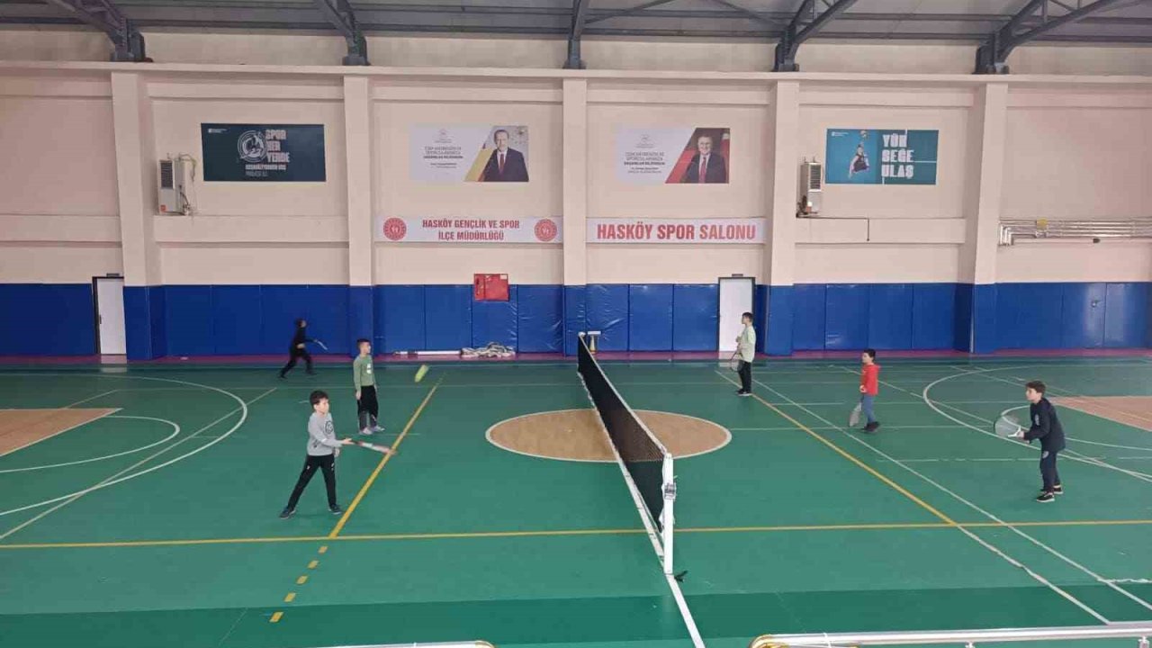 Hasköy’de tenis kursuna yoğun ilgi