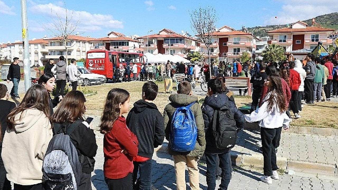 Kent Lokantası Öğrenci Otobüsünde Dayanışma Adımı