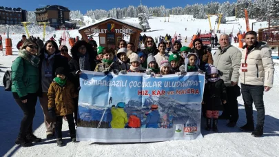 Osmangazili çocuklar, Uludağ’da kayak yapmayı öğrendi