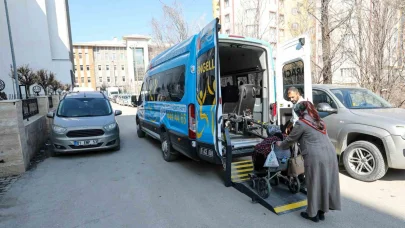 Van Büyükşehir Belediyesi engellilerin sorunlarını ortadan kaldırıyor