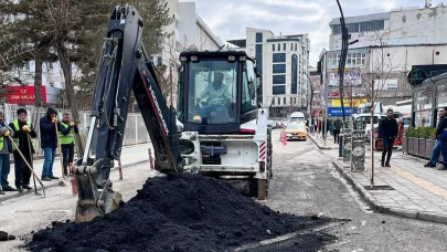 Van’da hem altyapı hem de karla mücadele çalışması devam ediyor