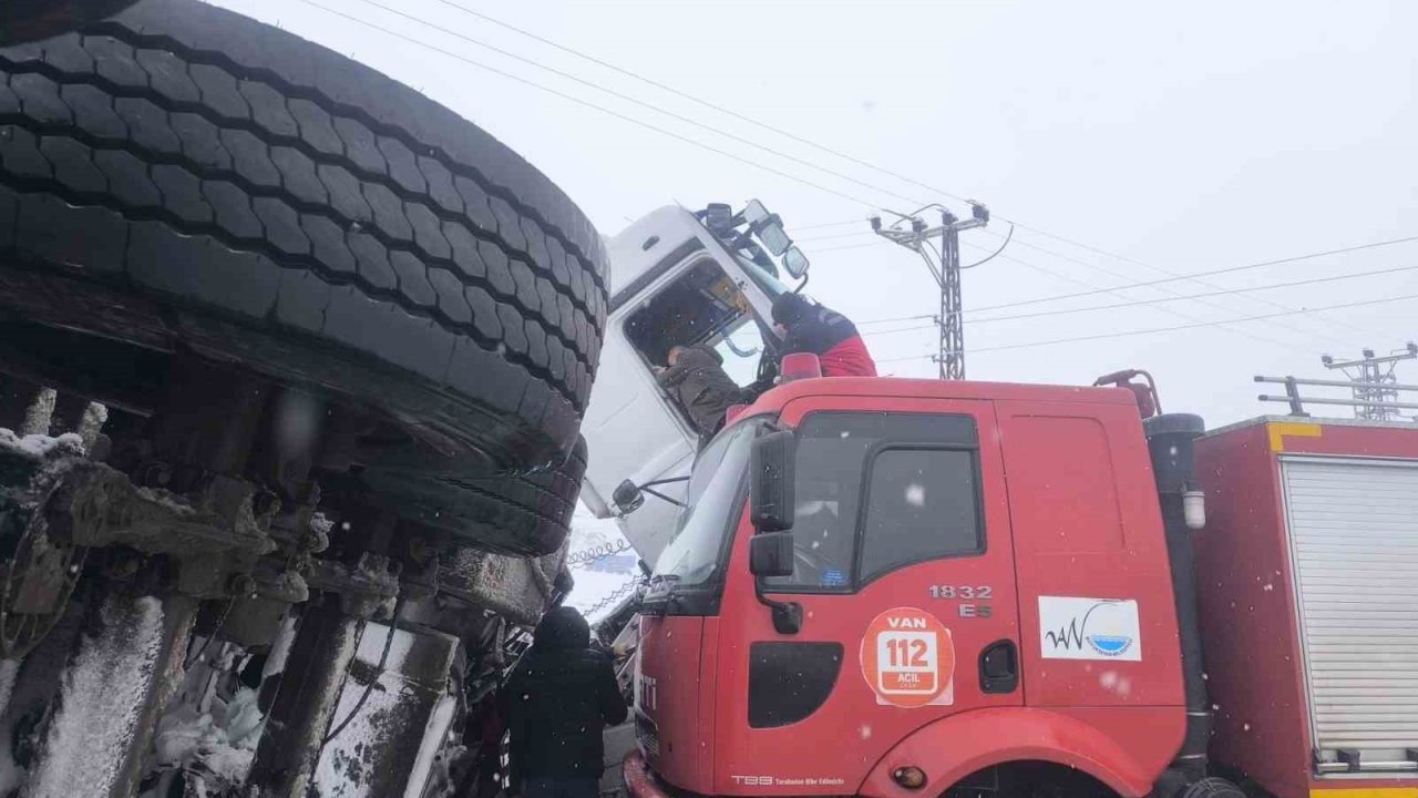 Van’ın Erciş ilesinde trafik kazası: 1 yaralı