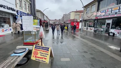 Yozgat’ta hayata geçirilen ‘askıda ekmek’ uygulaması, üçüncü yılında devam ediyor