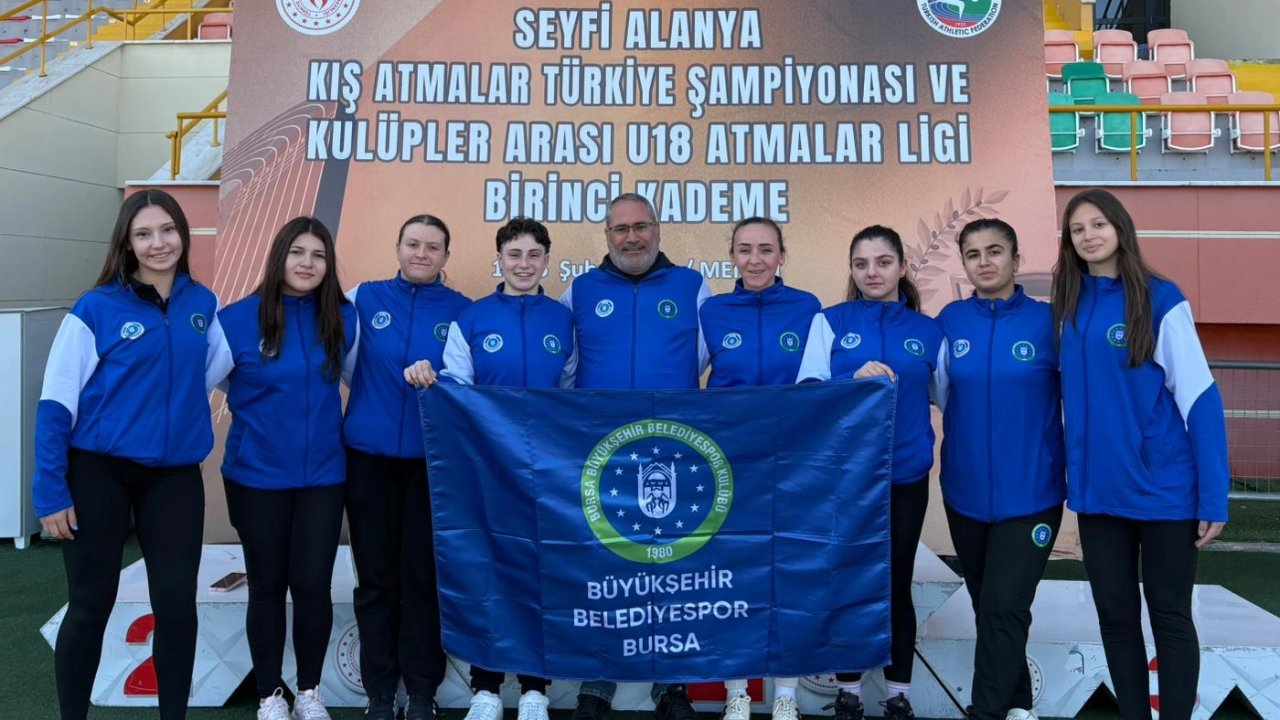Bursa Büyükşehirli atletler Mersin’den boş dönmedi