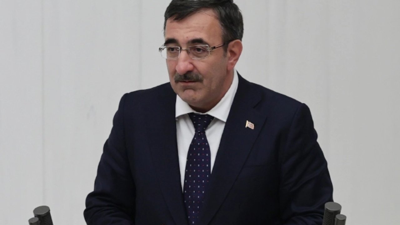 Cevdet Yılmaz: İşsizlik tek haneli seviyesini koruyor