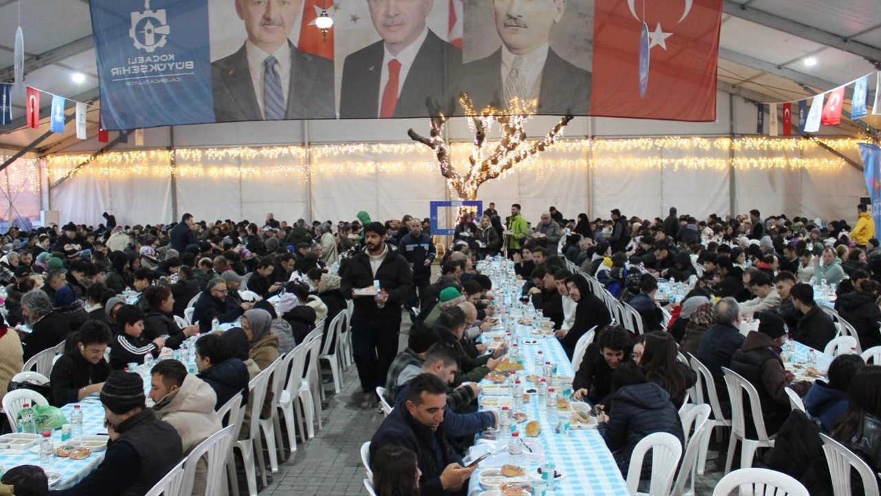 Gebze’de gönüller Ramazan çadırında birleşiyor