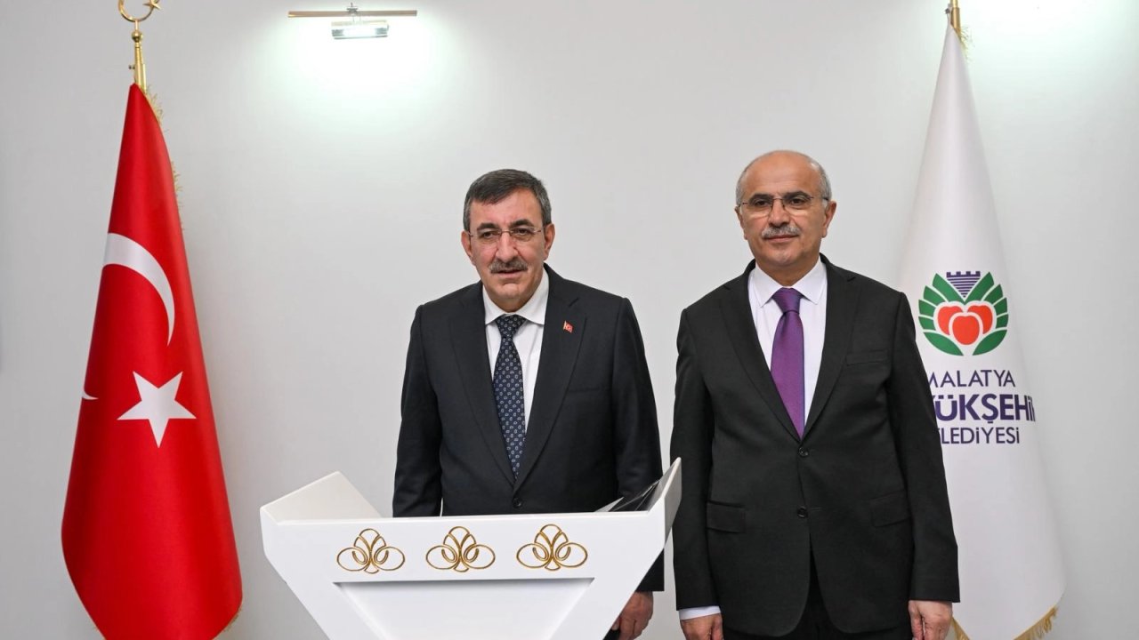 Malatya Büyükşehir’in kütüphane çalışmasına tebrik