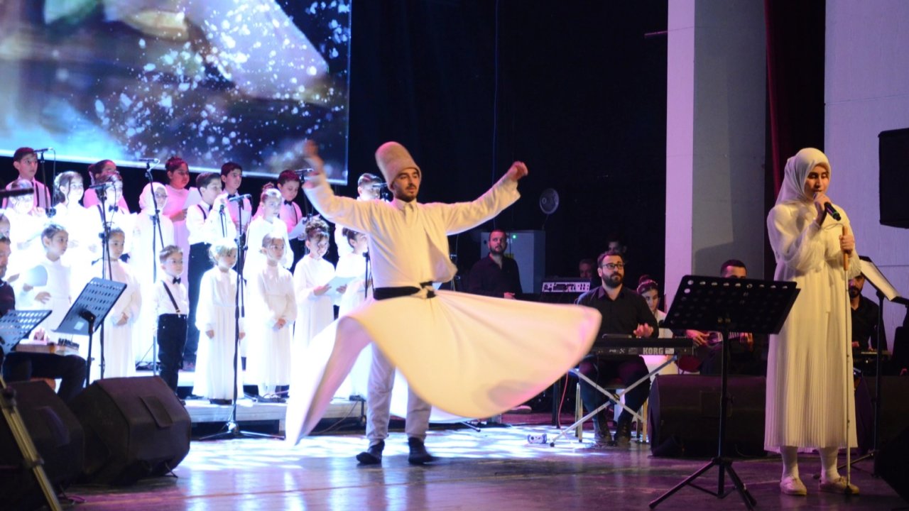 Malatya'da "Kutlu Nağmeler" konseri mest etti