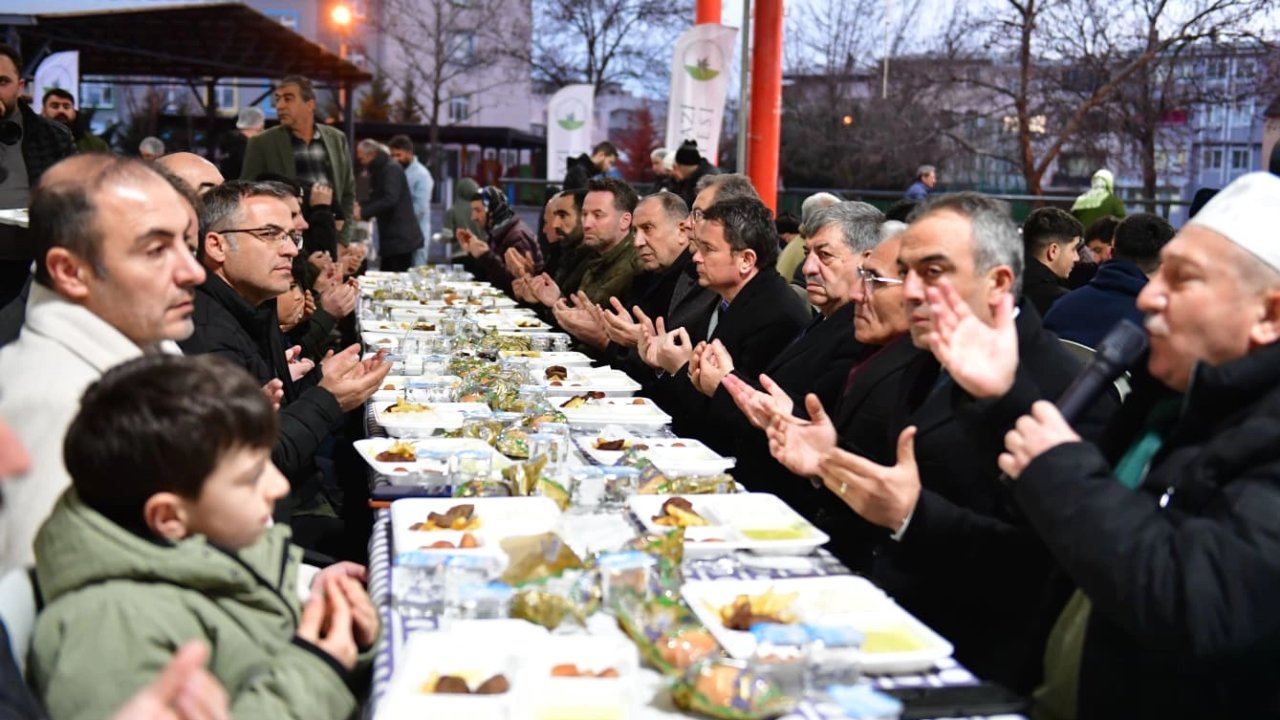Panayır’da Ramazan sofrası kardeşliği büyüttü