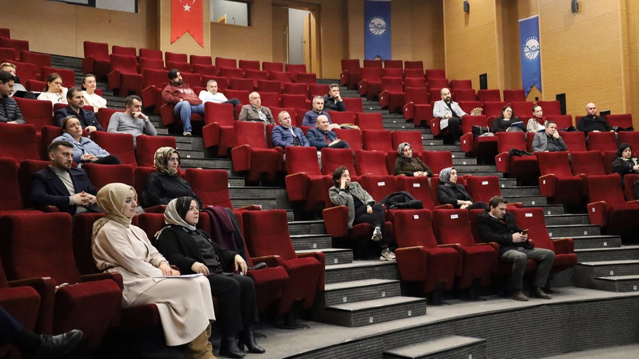 Sakarya Büyükşehir'den CİMER kullanan çalışanlara hizmet içi eğitim