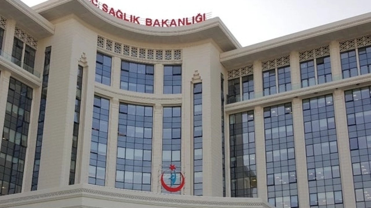 381 bin sağlık çalışanı bayram boyunca görev başında