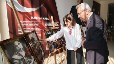 Bursa Gemlik'te “İlmek İlmek Cumhuriyet Kadınları” sergisi