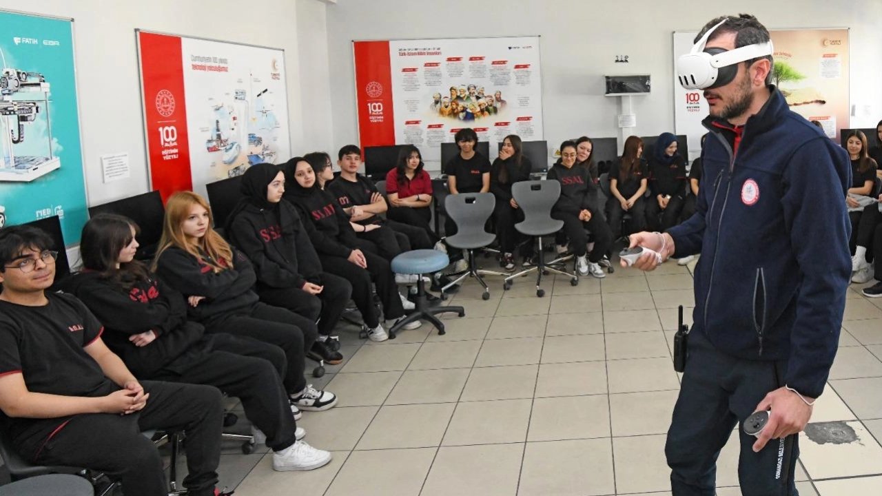 Bursa Osmangazi’de VR destekli afet tatbikatı