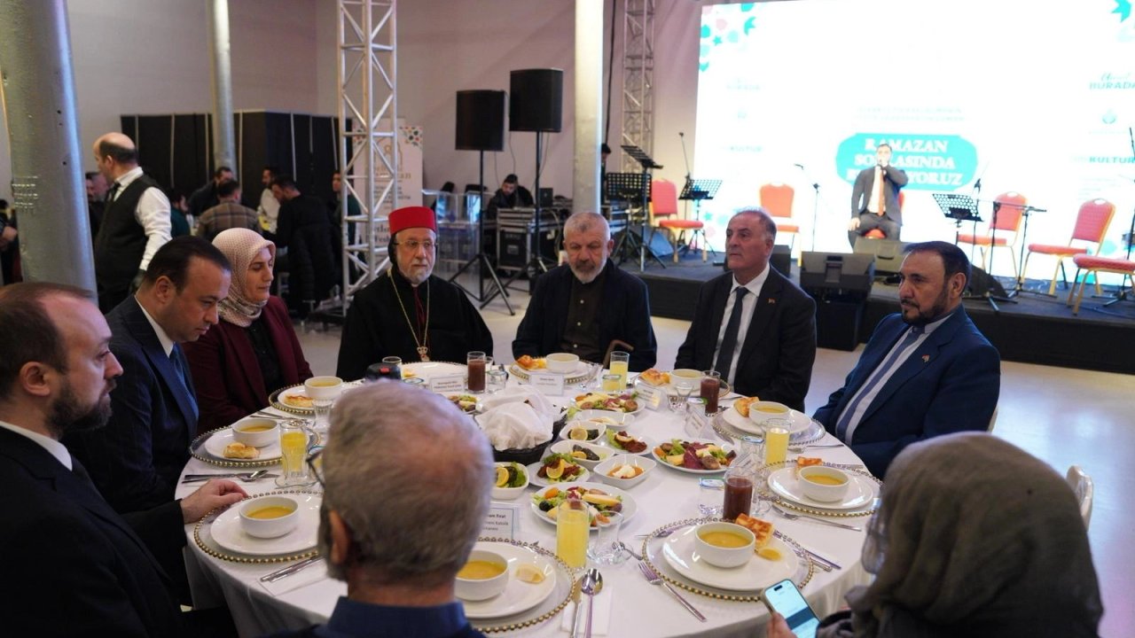 İstanbul'da Medeniyet Sofrası kuruldu