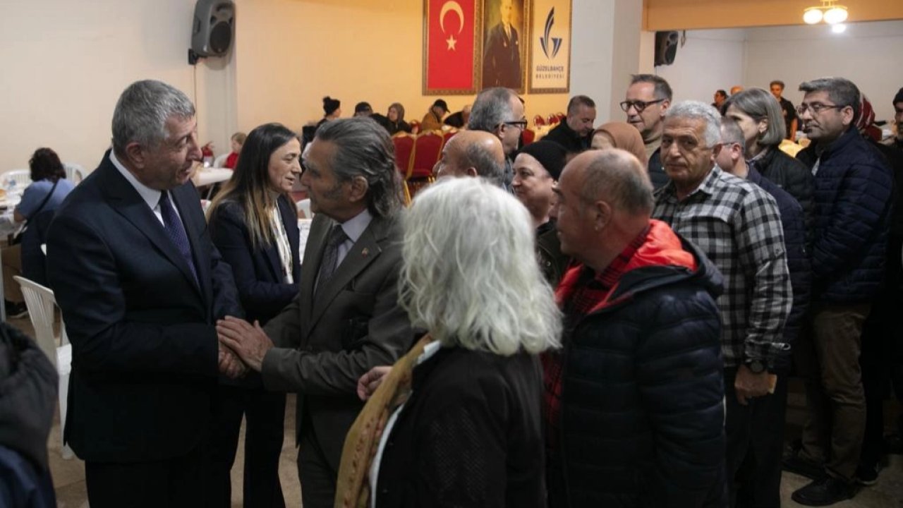 İzmir Güzelbahçe iftar sonrası bayramlaştı