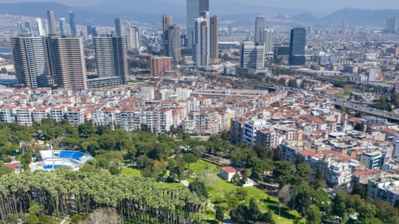 İzmir Kültürpark’ta yeşil dönüşüm başladı
