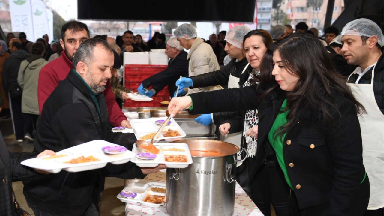 Osmangazi'de Ramazan bereketi 1050 Konutlar’da paylaşıldı